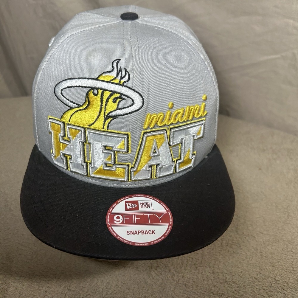 New Era 9FIFTY Miami Heat Hardwood Classics Snapback Gray Black‎ NBA Hat Cap